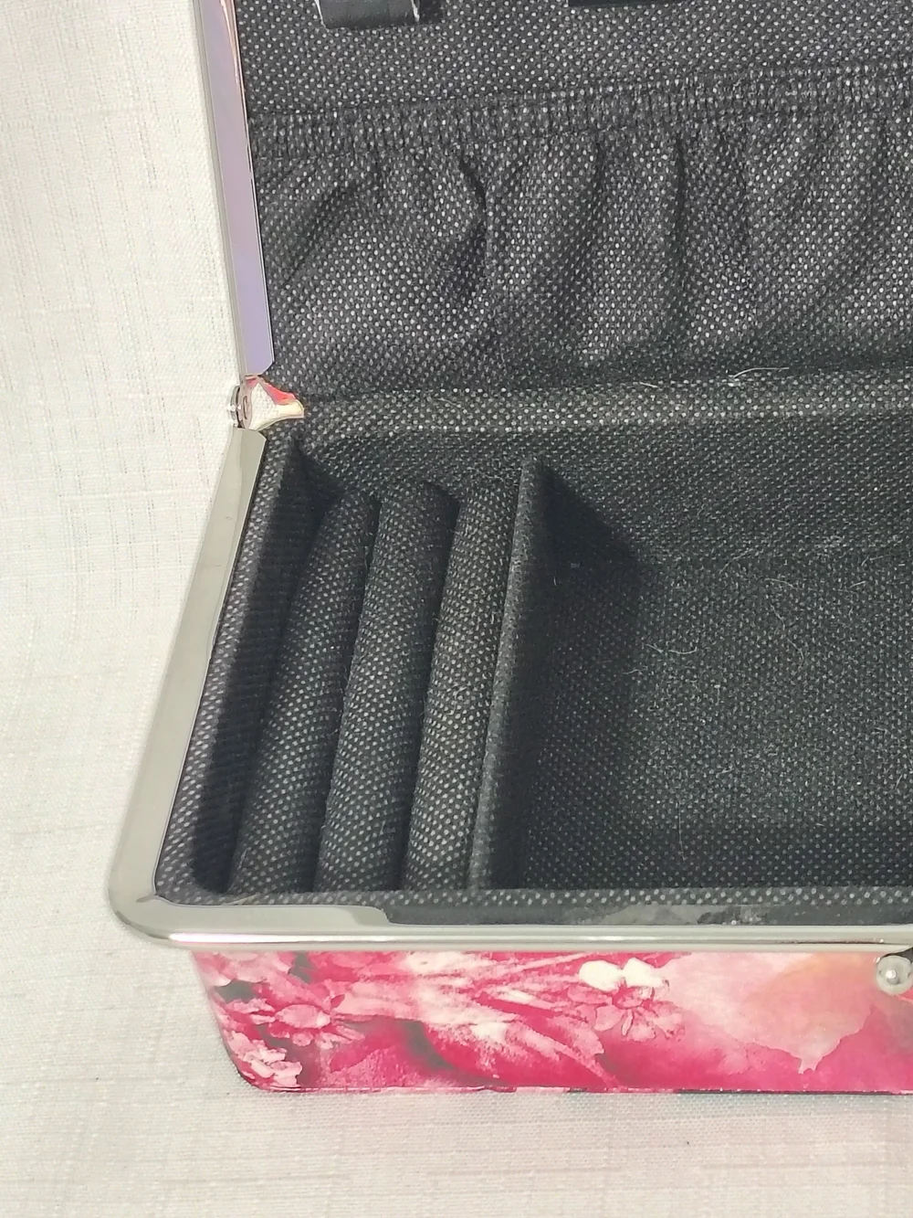 Floral Tapestry Vinyl Travel Jewelry Box Snap Close For Rings Necklaces Brooches